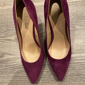 Charles David purple suede heels